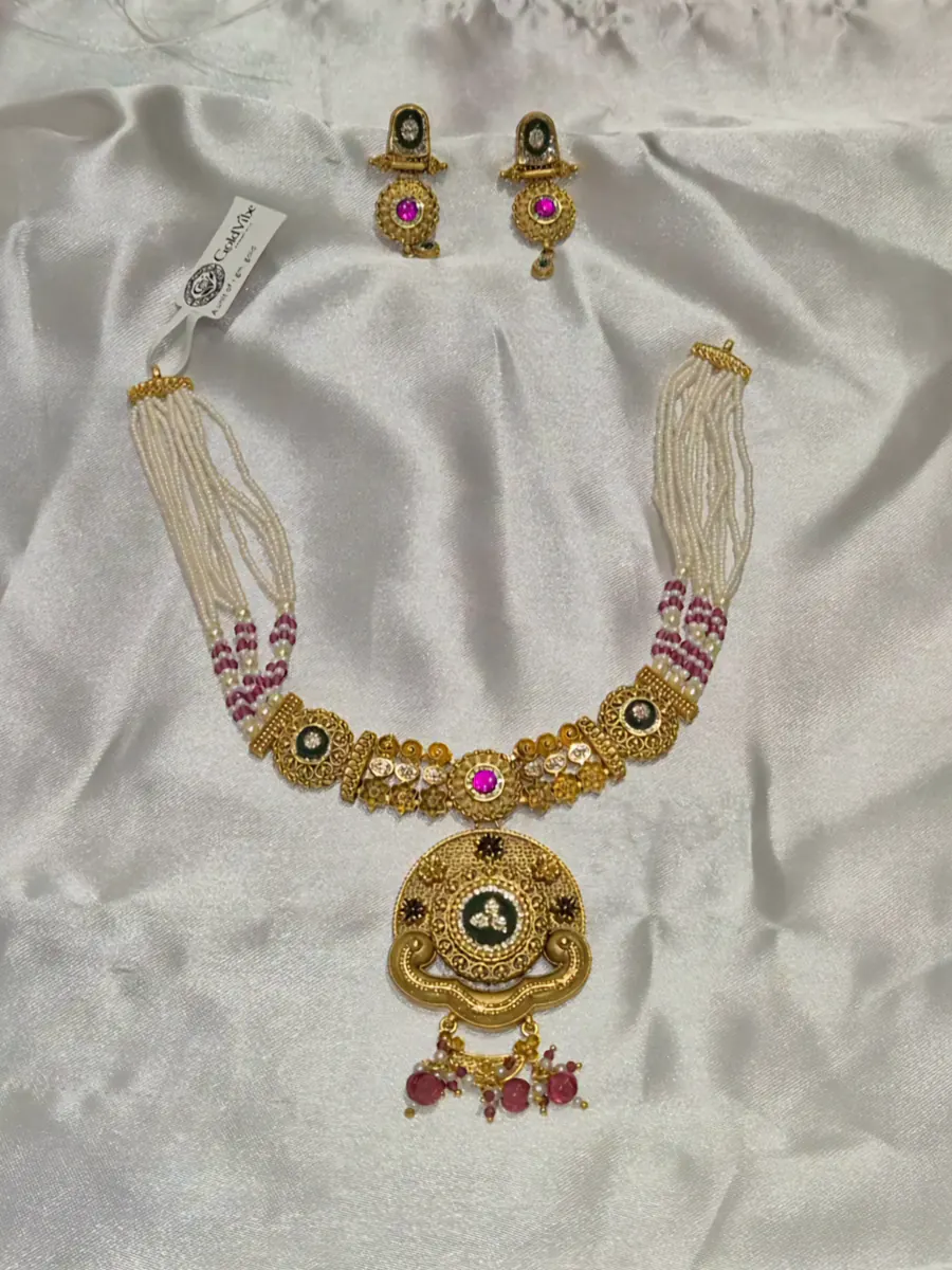 Anokhi Pearl-Strand Set